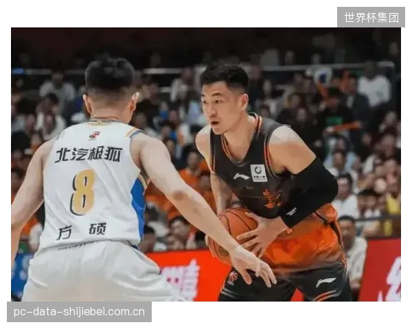 辽宁队季后赛攻防两端数据均位列联盟第二,展现了强大的综合统治力。 辽宁队季后赛攻防两端数据均位列联盟第二,展现了强大的综合统治力。